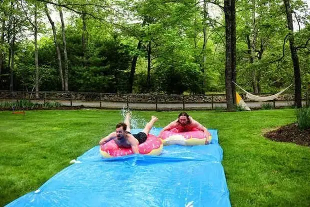 Ein Stück Film- und Seifenwasser - was brauchen Sie sonst noch? Fabrikideen, Swimmingpool, Cottage, Dusche, Schönheit, Sommer, Machen Sie es selbst