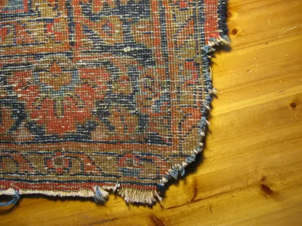 O que parece a restauración de alfombras