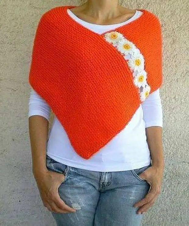 Zaujímavá myšlienka pre milovníkov pletenie: obdĺžnikové pončo-cape
