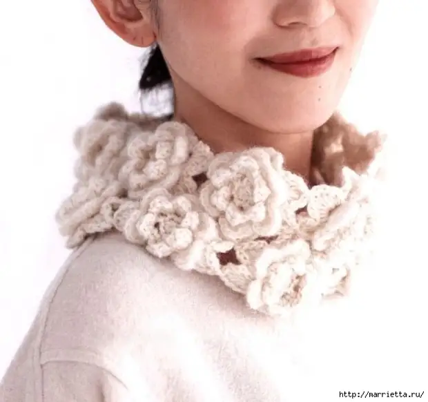 crochet snud-collar ຈາກຮູບແຕ້ມດອກໄມ້ສ່ວນໃຫຍ່