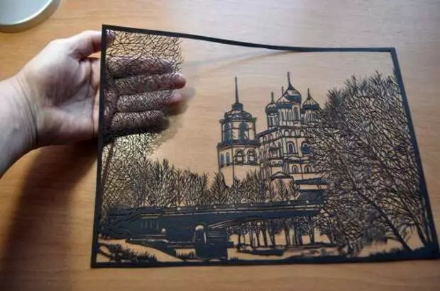 Bilder Klipp från papper Pskov Artist Viktor Kushnarenko