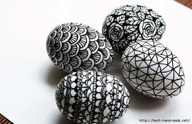 Black and White-Doodled-Pâques-Easter-Pâques (588x381, 161kb)