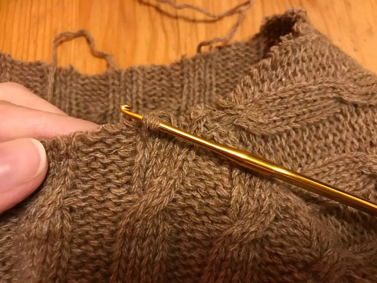 Како шивати једноставан топли џемпер на машини за шивење