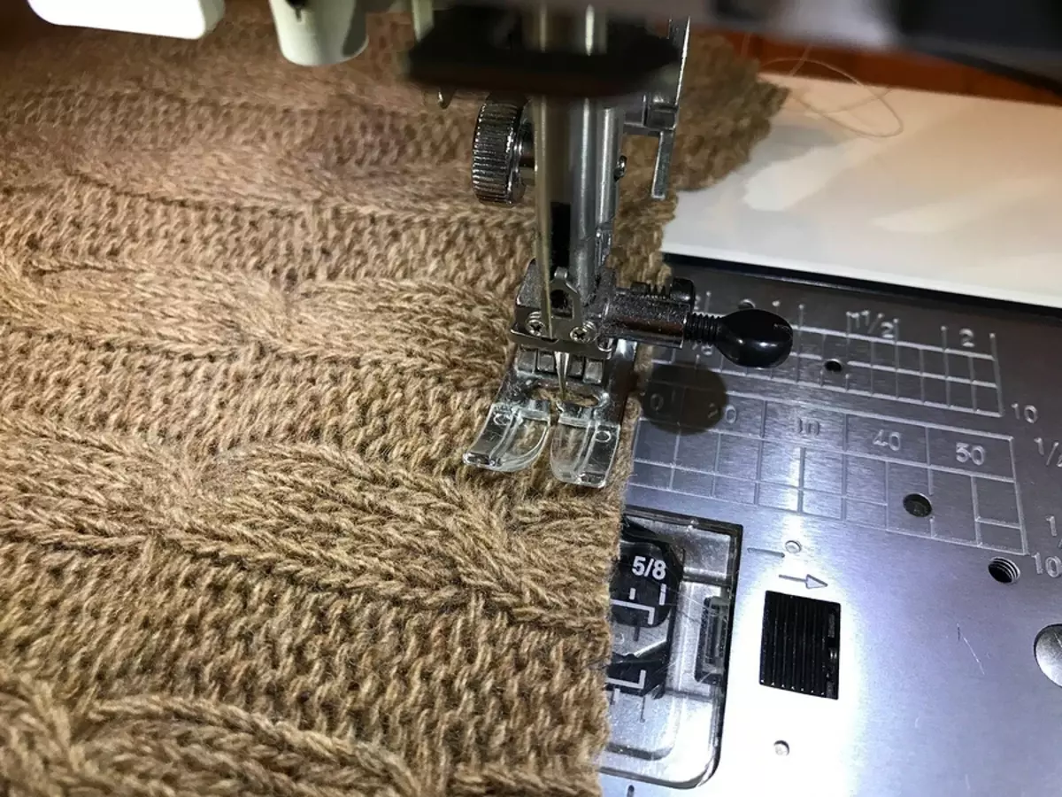 Hoe naaien je een eenvoudige warme trui op de naaimachine
